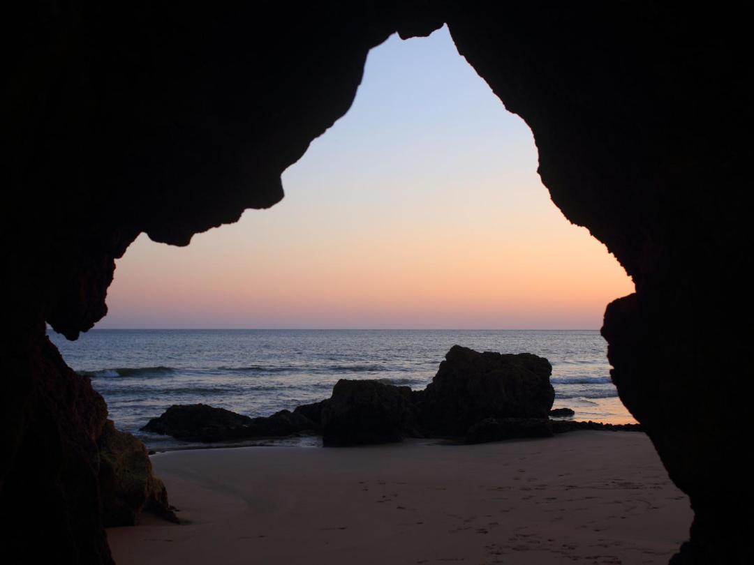 Praia Da Rocha By Ricardo Portimao Luaran gambar
